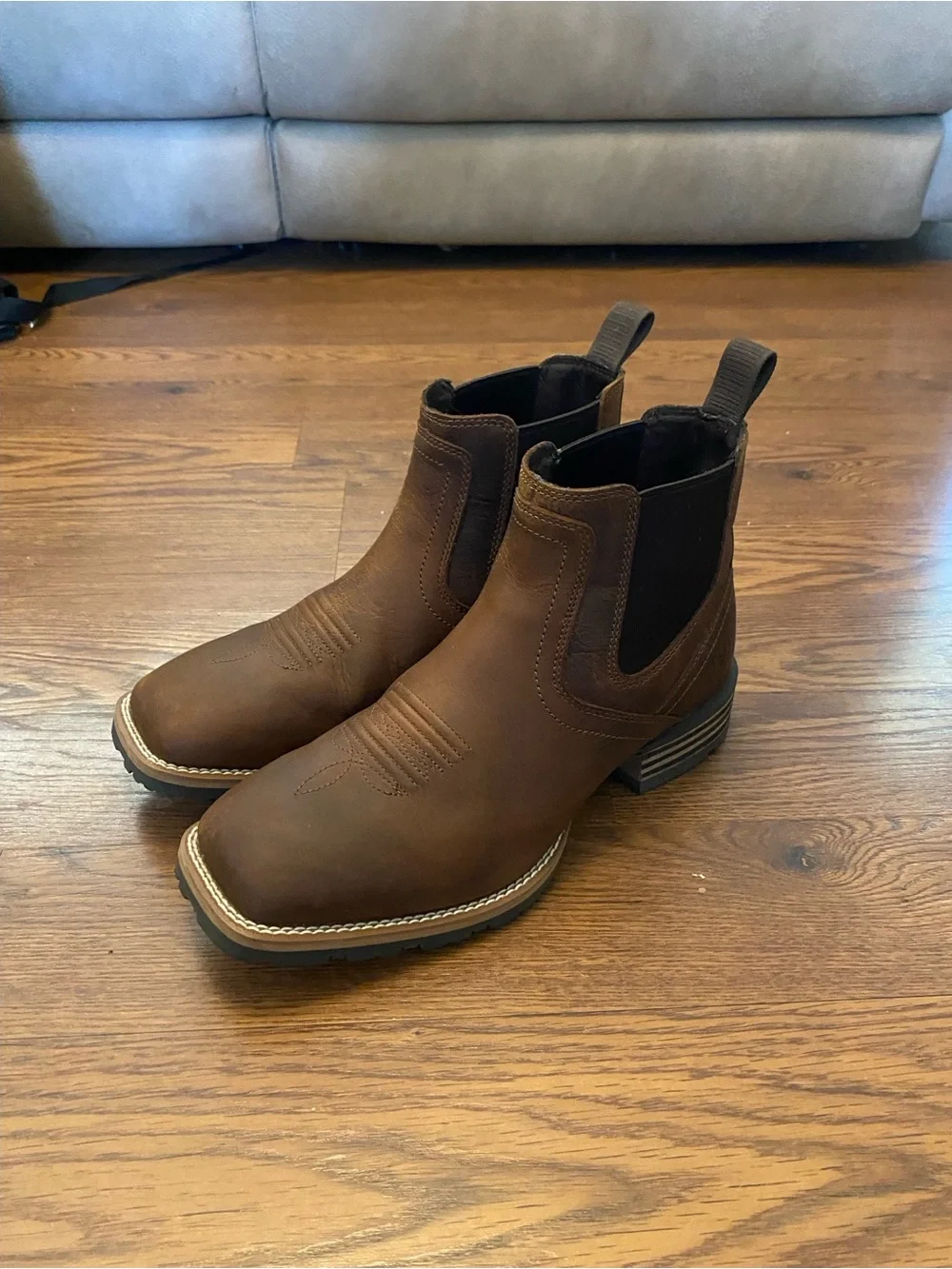 Ariat Hybrid Low Boy Chelsea Boot - Old Earth Brown